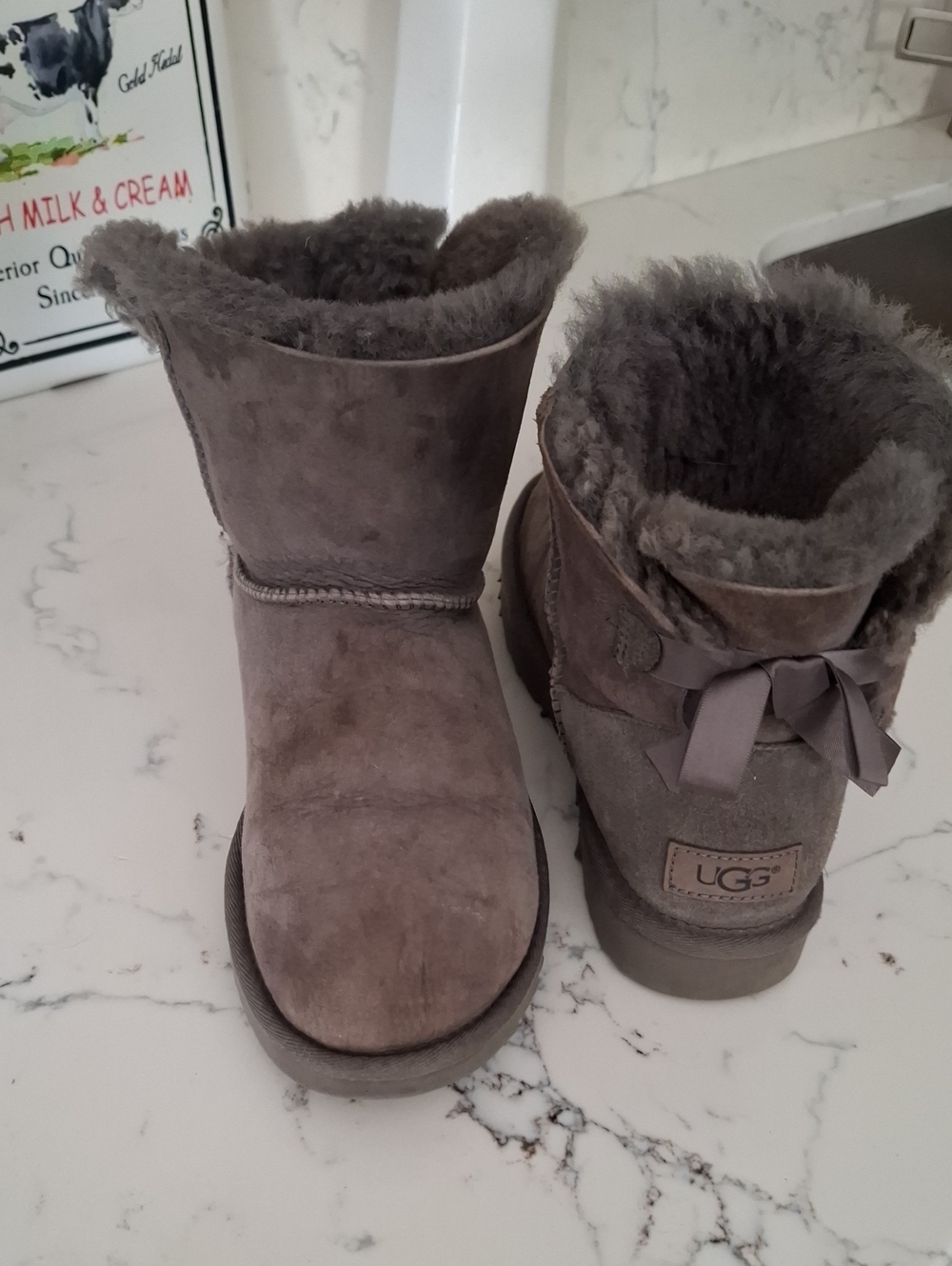 UGG Womens Classic Short Boot with Bow - Gray